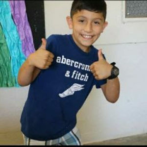 Meet your Posher, Cesar